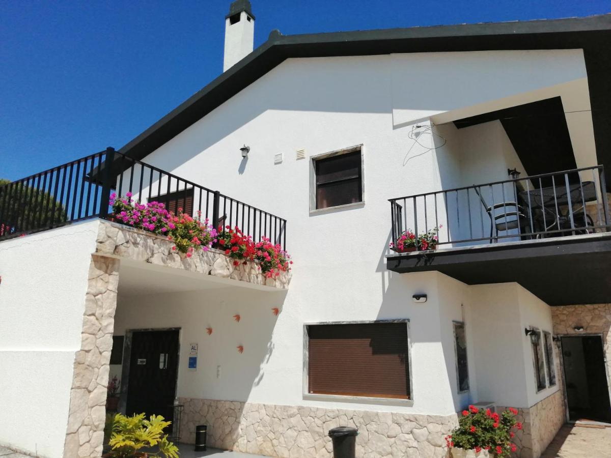 BB Silvercoast Casa das Flores Santa Catarina (Leiria) Exterior foto